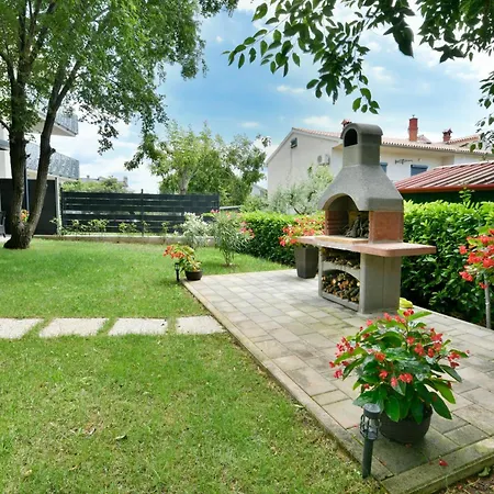 Apartment Calming Garden
