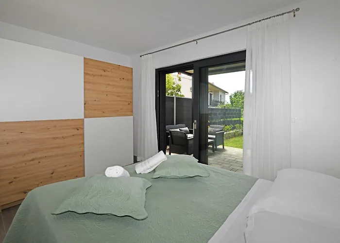 Calming Garden Lejlighed Poreč