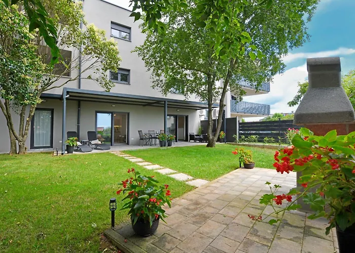 Calming Garden Πόρετς